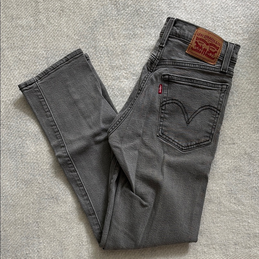 Levi's Wedgie Straight Jeans